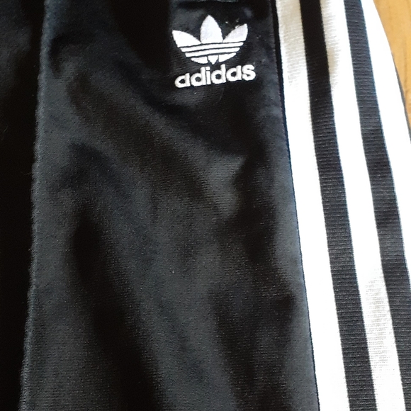 Adidas Women's Track Pant Love Heart Detail - Picture 8 of 10